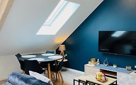 Agreable Appartement Entierement Refait Neuf